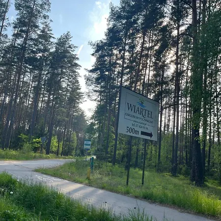 Letniskowy Nad Jeziorem, Las, Mazury * Wiartel Maly